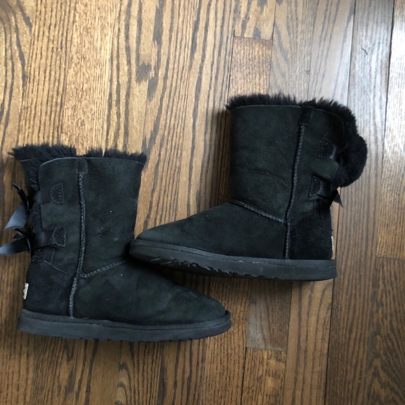 Ugg Bailey Bow Boots - Picture 6 of 7